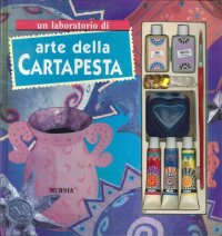Un laboratorio di arte della cartapesta