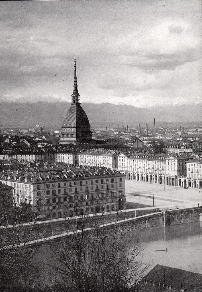 Torino da capitale politica a capitale dell'industria. Il disegno della città (1850-1940). Il miracolo economico (1950-1970) Torino da capitale politica a capitale dell'industria. Il disegno della città (1850-1940). Il miracolo economico (1950-1970)