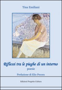 Riflessi tra le pieghe di un interno Riflessi tra le pieghe di un interno