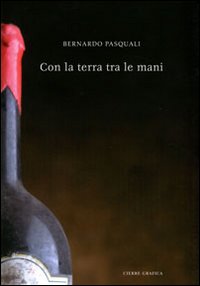 Con la terra tra le mani Con la terra tra le mani