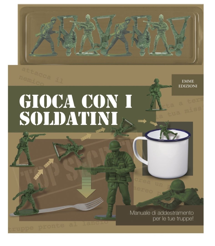 Gioca con i soldatini. Ediz. illustrata. Con gadget Gioca con i soldatini. Ediz. illustrata. Con gadget