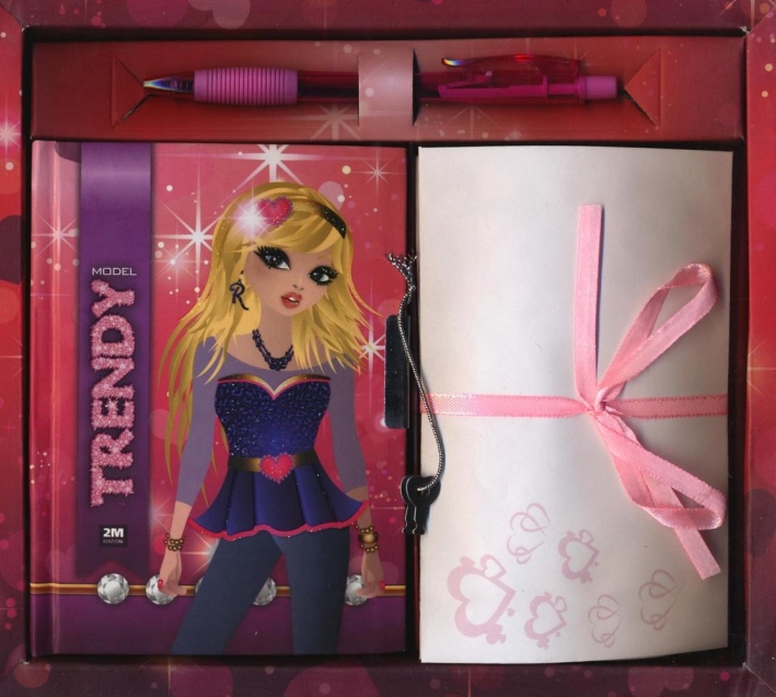 Trendy model. Big secret diary. Ediz. illustrata. Con gadget Trendy model. Big secret diary. Ediz. illustrata. Con gadget