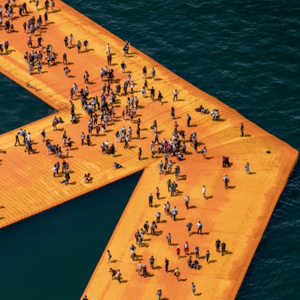 Christo and Jeanne-Claude. The floating piers. Project for lake Iseo, Italy 2014-2016. Ediz. italiana e inglese Christo and Jeanne-Claude. The floating piers. Project for lake Iseo, Italy 2014-2016. Ediz. italiana e inglese